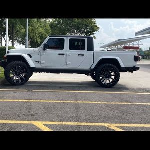 Meet your Posher, Deandre